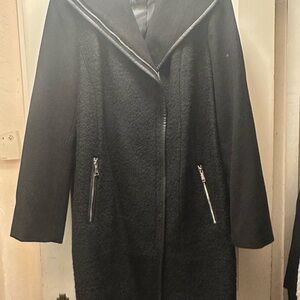 Elegant Tahari Black Women's Coat